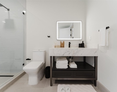 2750 Griffin Road - Photo Thumbnail 21
