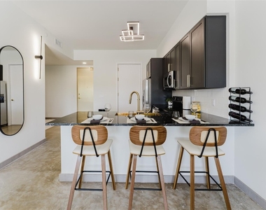 2750 Griffin Road - Photo Thumbnail 6