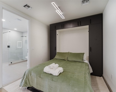 2750 Griffin Road - Photo Thumbnail 34