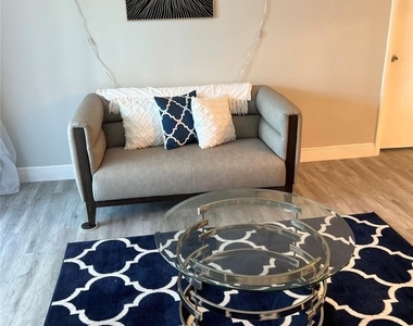 9070 Lime Bay Boulevard - Photo Thumbnail 6