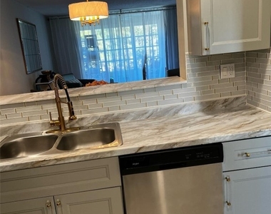 9070 Lime Bay Boulevard - Photo Thumbnail 23