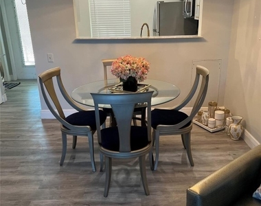 9070 Lime Bay Boulevard - Photo Thumbnail 8