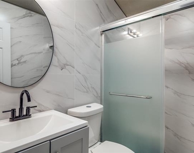 3112 Olive Place - Photo Thumbnail 10