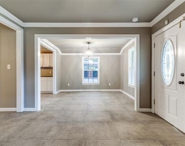 3112 Olive Place - Photo Thumbnail 1