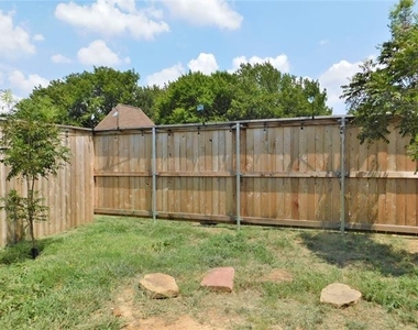 2039 Britt Drive - Photo Thumbnail 14