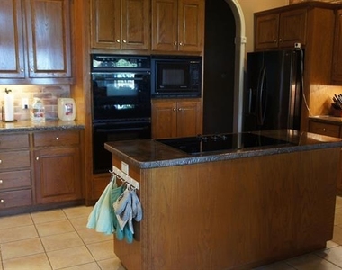 355 Beachside Drive - Photo Thumbnail 11
