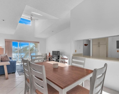 4468 Ne Ocean Boulevard - Photo Thumbnail 7