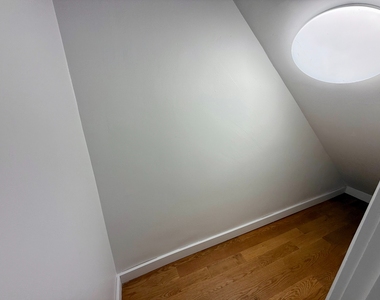 352 Greene Avenue - Photo Thumbnail 11