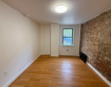 352 Greene Avenue - Photo Thumbnail 1