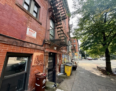 352 Greene Avenue - Photo Thumbnail 12