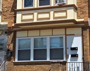 259 W Ruscomb Street - Photo Thumbnail 14