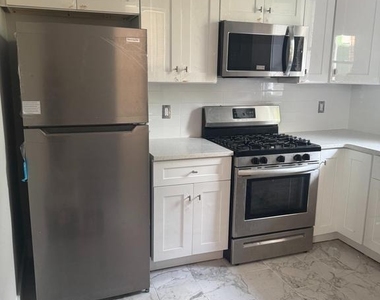 2518 N 33rd Street - Photo Thumbnail 3