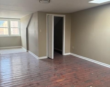 234 E Lincoln Highway - Photo Thumbnail 12