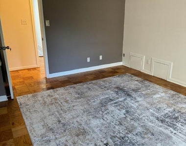 5944 Westchester Park Drive - Photo Thumbnail 7