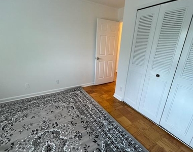 5944 Westchester Park Drive - Photo Thumbnail 11