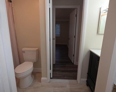 5407 Fallriver Row Court - Photo Thumbnail 16