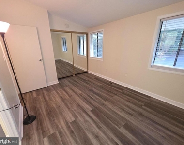 5407 Fallriver Row Court - Photo Thumbnail 15
