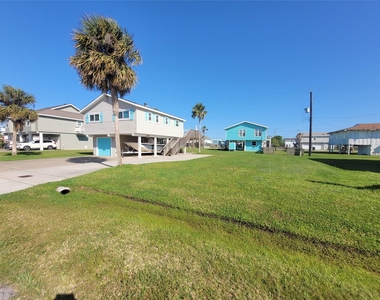 16607 Henry Morgan Rd - Photo Thumbnail 2