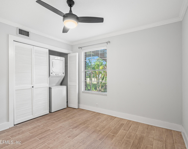 22 Comares Avenue - Photo Thumbnail 18
