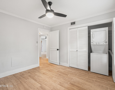 22 Comares Avenue - Photo Thumbnail 19