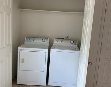317 Cherry Street - Photo Thumbnail 7