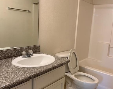 317 Cherry Street - Photo Thumbnail 8