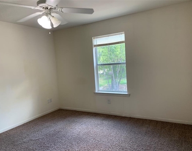 317 Cherry Street - Photo Thumbnail 6