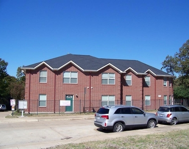 317 Cherry Street - Photo Thumbnail 2