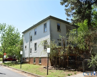 301 W 30th Street - Photo Thumbnail 14