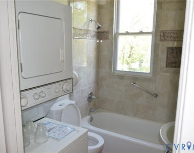 301 W 30th Street - Photo Thumbnail 11
