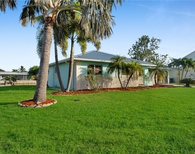 2758 Bruce Street - Photo Thumbnail 2