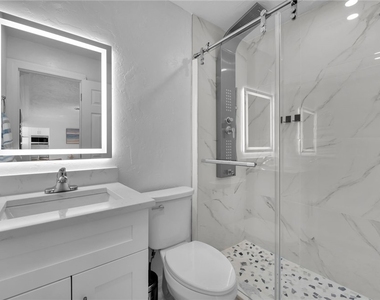 2758 Bruce Street - Photo Thumbnail 16
