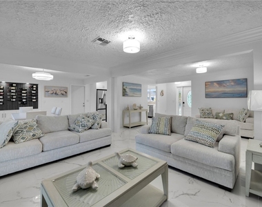 2758 Bruce Street - Photo Thumbnail 10
