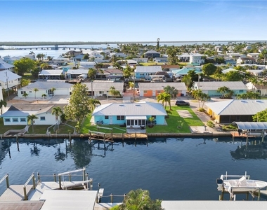 2758 Bruce Street - Photo Thumbnail 4