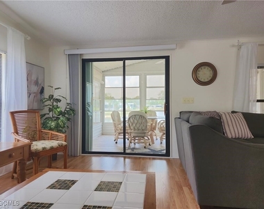10401 Circle Pine Road - Photo Thumbnail 10