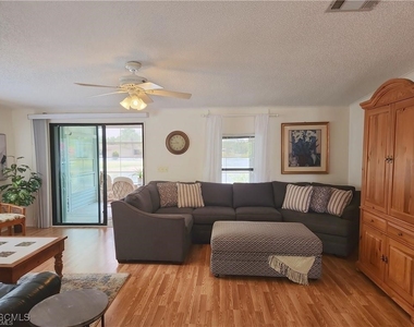 10401 Circle Pine Road - Photo Thumbnail 6