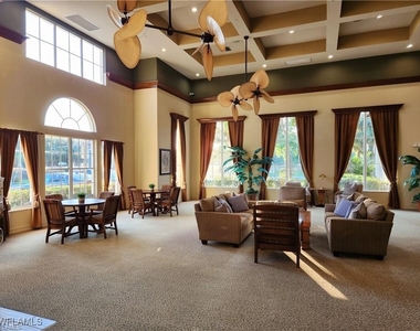 9025 Colby Drive - Photo Thumbnail 12