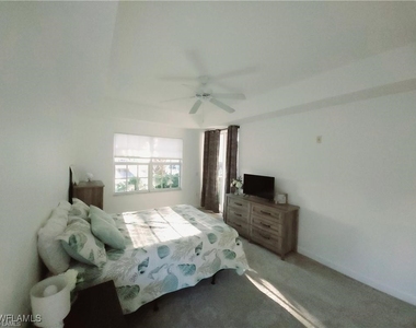 9025 Colby Drive - Photo Thumbnail 3