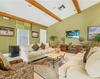 7940 Mahogany Run Lane - Photo Thumbnail 14