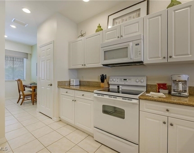 7940 Mahogany Run Lane - Photo Thumbnail 6
