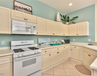 4529 Cardinal Cove Lane - Photo Thumbnail 7