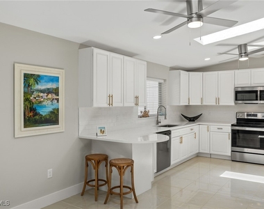 482 Tradewinds Avenue - Photo Thumbnail 9