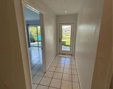 772 100th Avenue N - Photo Thumbnail 24