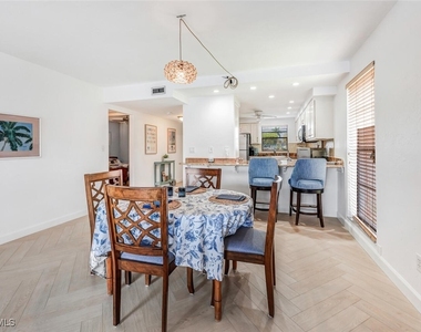 332 Charlemagne Boulevard - Photo Thumbnail 13