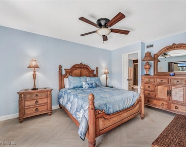 332 Charlemagne Boulevard - Photo Thumbnail 15