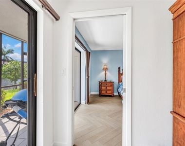 332 Charlemagne Boulevard - Photo Thumbnail 14