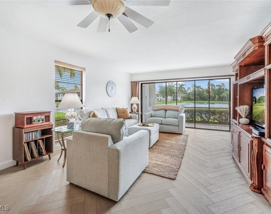 332 Charlemagne Boulevard - Photo Thumbnail 3