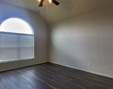 24818 Mason Trail - Photo Thumbnail 8