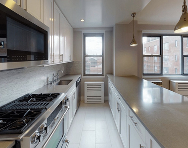 Central Park West - Photo Thumbnail 1