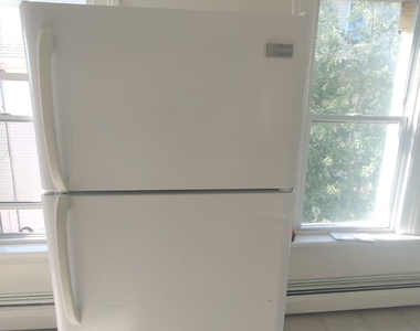 322 Catherine Street - Photo Thumbnail 12